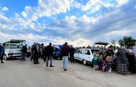 Sığındıkları kulübeye yıldırım düştü, yaralı ve ölüler var