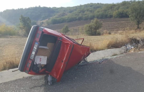 Sinop-Kastamonu yolunda kaza, 2 yaralı