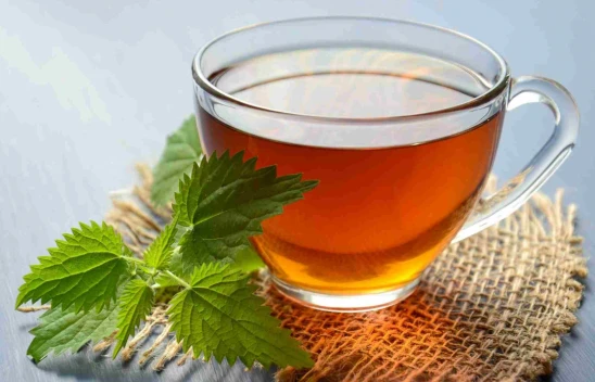 Soğuk Günlerin Kurtarıcısı: Meyve Çayı Nasıl Hazırlanır?