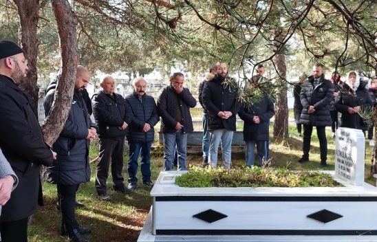 Tahir Altıkulaçoğlu Mezarı Başında Anıldı