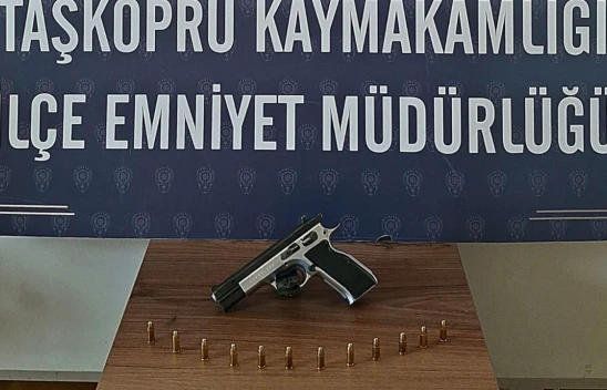 Taşköprü'de 3 Tabanca Ele Geçirildi