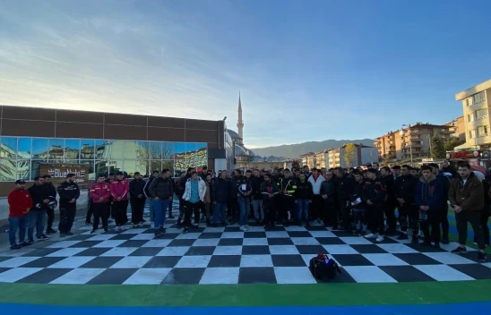 Motokurye Kazası İçin Konvoy Tepkisi