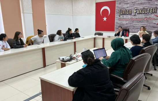 Turizm Fakültesi'nde İç Paydaş Toplantısı Yapıldı
