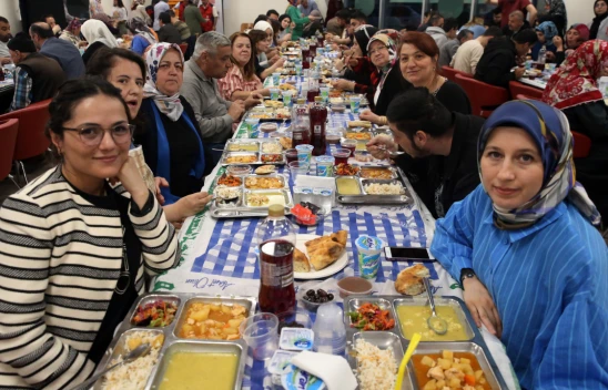 Vakıflar Genel Müdürlüğü'nden 'En Özel' İftar