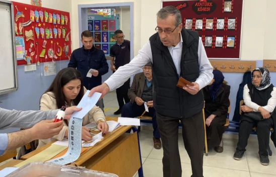 Vatandaşlar Okullara Akın Etti