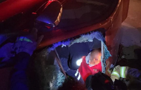 Yan Yatan Araçtan Ağır Yaralı Çıkarılan Sürücünün İlk İsteği Şaşırttı