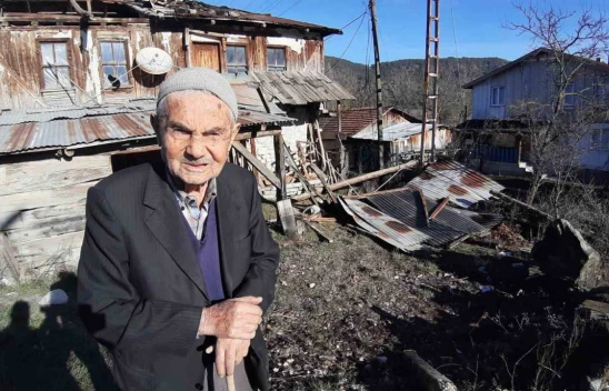 Yaşlı Adamın Yürek Yakan Dramı