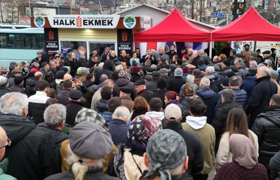Zonguldak Belediyesi İlk Halk Ekmek Büfesini Hizmete Açtı