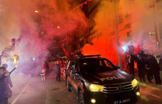 Zonguldak'ta 29 Ekim Cumhuriyet Bayramı'nda Fener Alayı Düzenlendi