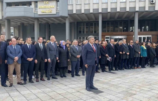 Zonguldak'ta Öğretmenler Günü Kutlandı