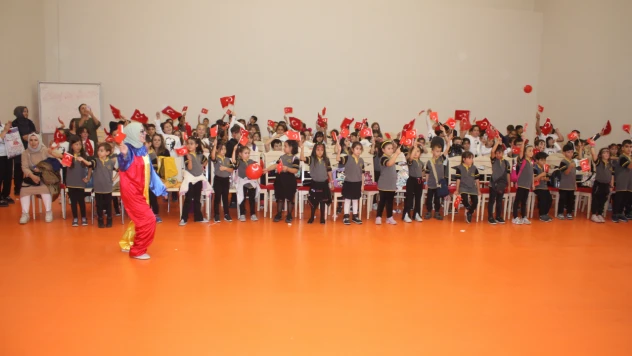 100'üncü yıl coşkusu minik kalpleri sardı