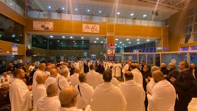 174 Umre Kafilesi Uğurlandı