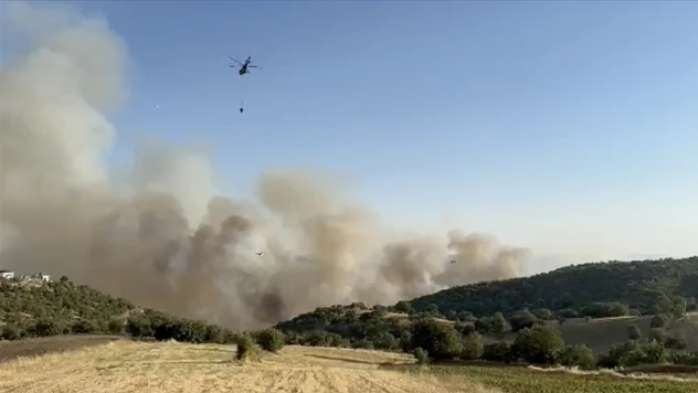 2 İldeki Orman Yangınına Müdahale Sürüyor