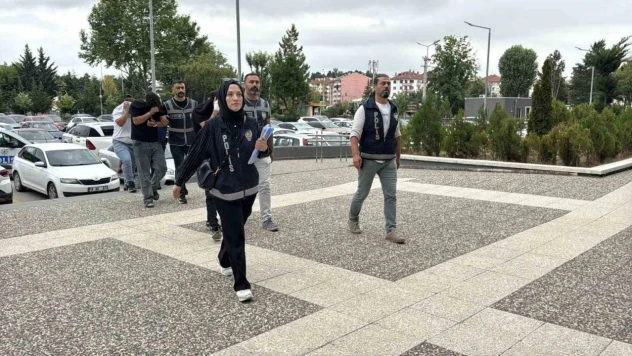 200 Bin Liralık Alkol Çaldılar, 'Hepsini İçtik' Cevabını Verdiler