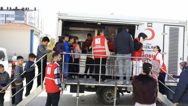 4 Bin 280 Çocuğa Sıcak Çorba Dağıttılar
