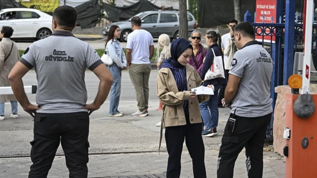 40 Bin Adayın Başvurduğu KPSS'nin Üçüncü Oturumu Başladı