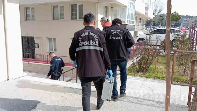 5. Kattan Düşen Genç Kız Ağır Yaralandı