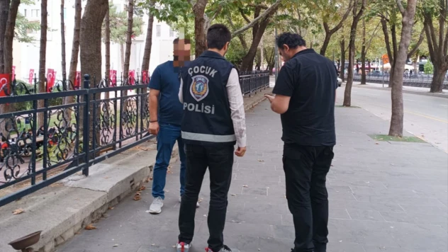 876 Kişi Kontrol Edildi!