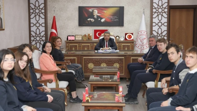 Abdurrahmanpaşa Lisesi'nden İl Milli Eğitim Müdürlüğü'ne Ziyaret