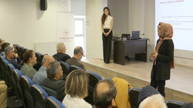 Aile Hekimlerine Yönelik Eğitimler Devam Ediyor