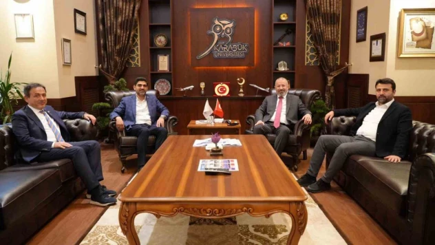 Rektör Kırışık İle Bir Araya Geldiler