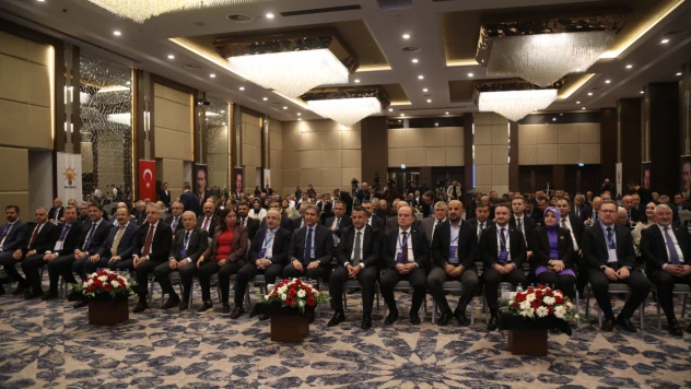 AK Parti Kastamonu Heyeti Yerel Yönetimler Bölge Toplantısına Katıldı