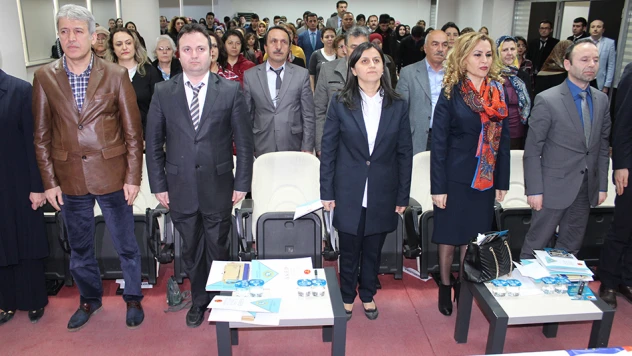 AKED kendini ve projelerini tanıttı