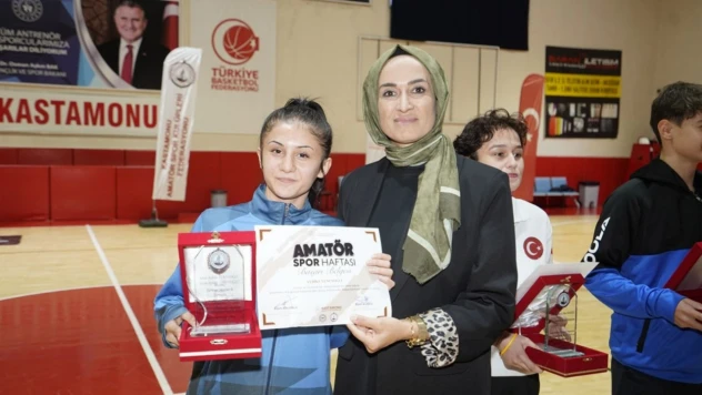 Amatör Spor Haftası'nda Ödüller Verildi