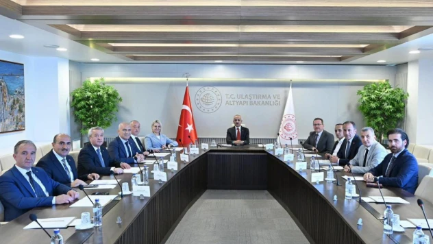 Araç Belediye Başkanı Yazkan'dan Bakan Uraloğlu'na Ziyaret