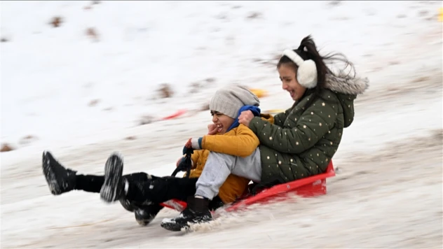 Araç Ve Şenpazar'da Kar Eğitime Engel Oldu