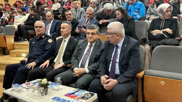 Aşık Veysel Anıldı