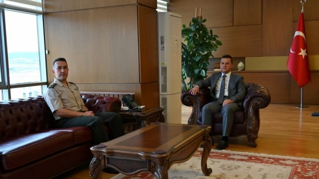 Askerlik Şubesi Başkanı'ndan Rektöre Ziyaret