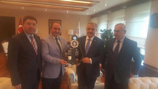 Bakan Arslan, sahil yolunu hızlandıracak