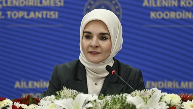 Bakan Göktaş: 'Dijital Farkındalık, Ailede Başlıyor'