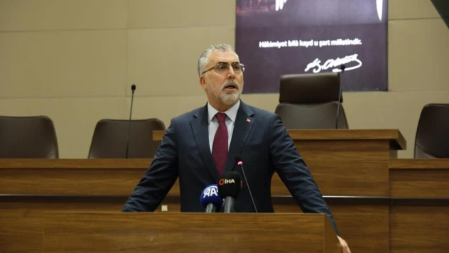 Bakan Işıkhan: 'Emekli Aylıklarını Tekrar Masaya Yatıracağız'
