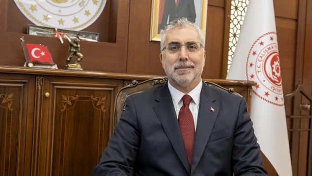 Bakan Işıkhan: 'Emekliler Yılı Olarak Birçok Kuruluşla Protokollerimizi Gerçekleştiriyoruz'