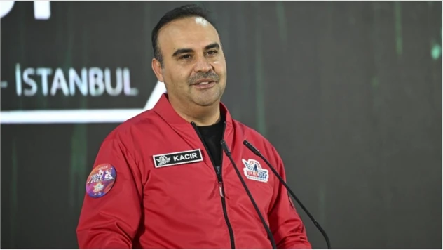 Bakan Kacır: 'Dünyada Eşi Benzeri Olmayan Bir Rekora Hep Birlikte İmza Atıyoruz'