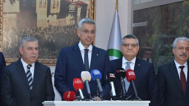 Bakan Memişoğlu'ndan Vatandaşa Çağrı: 'Ambulanslara Yol Verin'