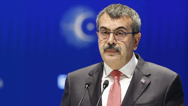 Bakan Tekin: 'Arama Kurtarma Ekibimizle Görev Başındayız'