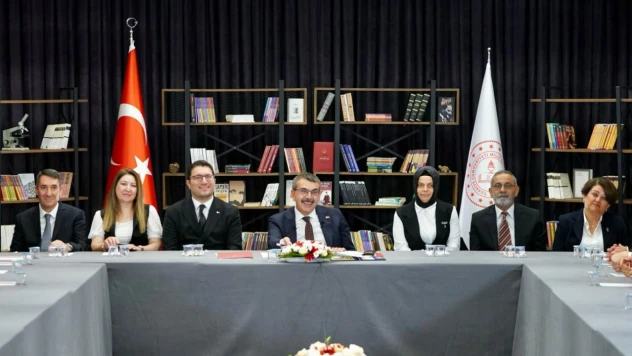 Bakan Tekin, Öğretmenlere Hitap Etti