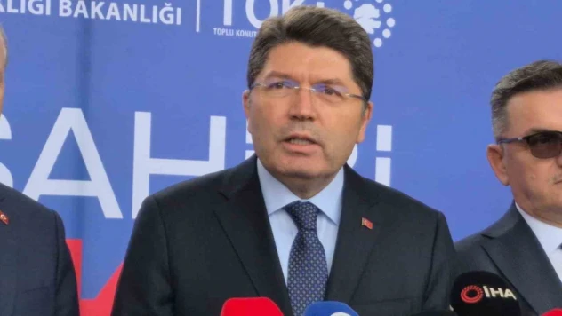 Bakan Tunç: 'Her Alanda Topyekûn Bir Mücadele Gerekiyor'