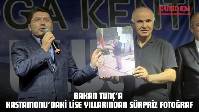 Bakan Tunç'a Kastamonu'daki Lise Yıllarından Sürpriz Fotoğraf
