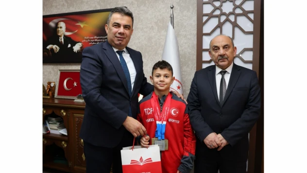 Balkan Şampiyonundan Gümüş'e Ziyaret