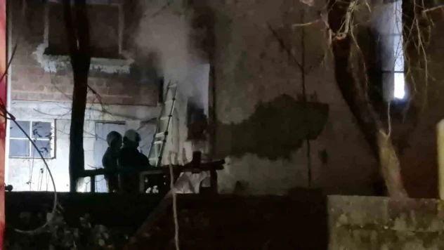 Bartın'da 2 Katlı Evde Yangın Paniği