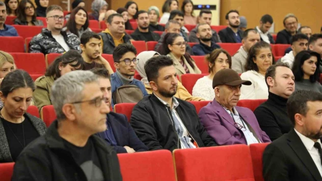 BARÜ'de 'Malazgirt'i Yeniden Keşfetmek' Konferansı Düzenlendi