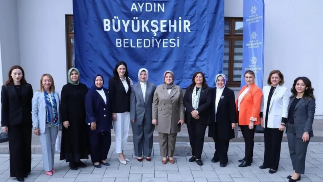 Başkan Oyar, Aydın'da Otizm Merkezlerini Ziyaret Etti