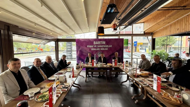 Başkan Yalçınkaya Kahvaltı Programına Katıldı