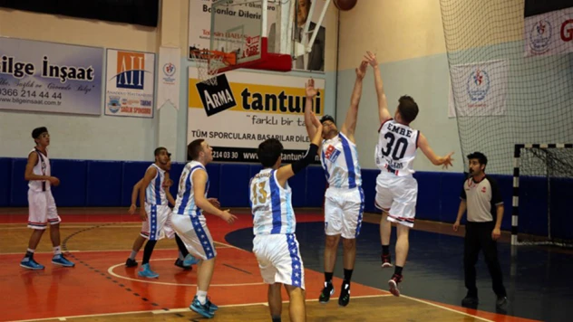 Basketbol yaz spor okulu sona erdi
