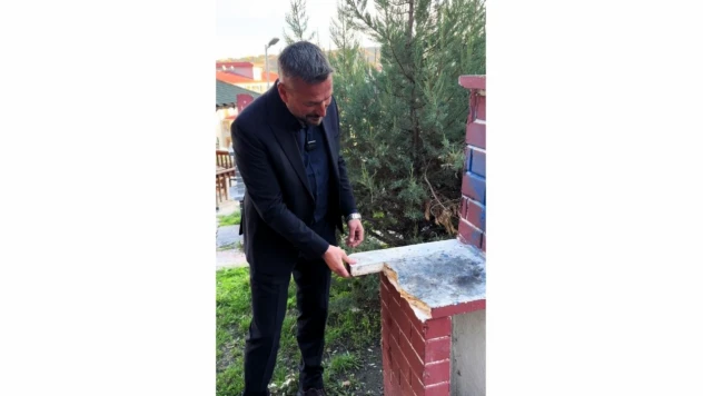 Belediye Başkanı Parka Zarar Verenlere Tepki Gösterdi