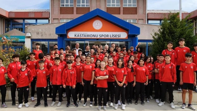 Belediyespor, Spor Lisesi'ndeydi